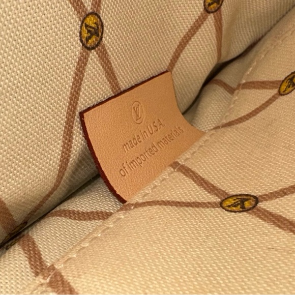 LOUIS VUITTON SIGNATURE LV MONOGRAM TRUNK NEVERFULL WRISTLET POUCH CLUTCH RARE - Picture 13 of 14